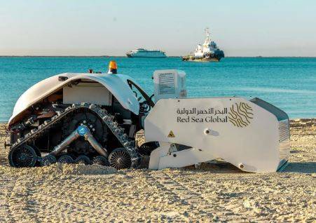 Innovative Robot for Beach Cleaning