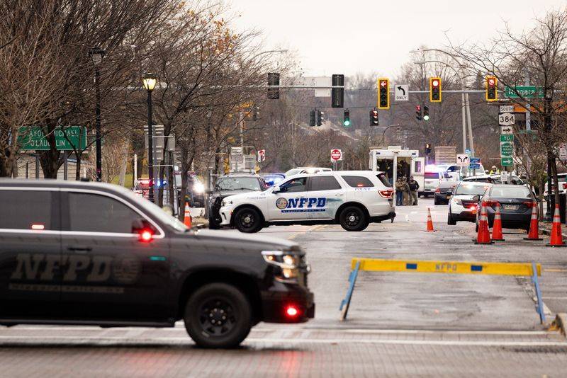 Title: Source: Bomb Explosion Hypothesis Excluded After 2 Killed in Car Blast at U.S.-Canada Border