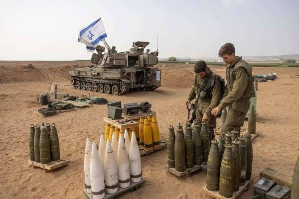 Arrival of the First Shipment of Frozen U.S. Ammunition to Israel