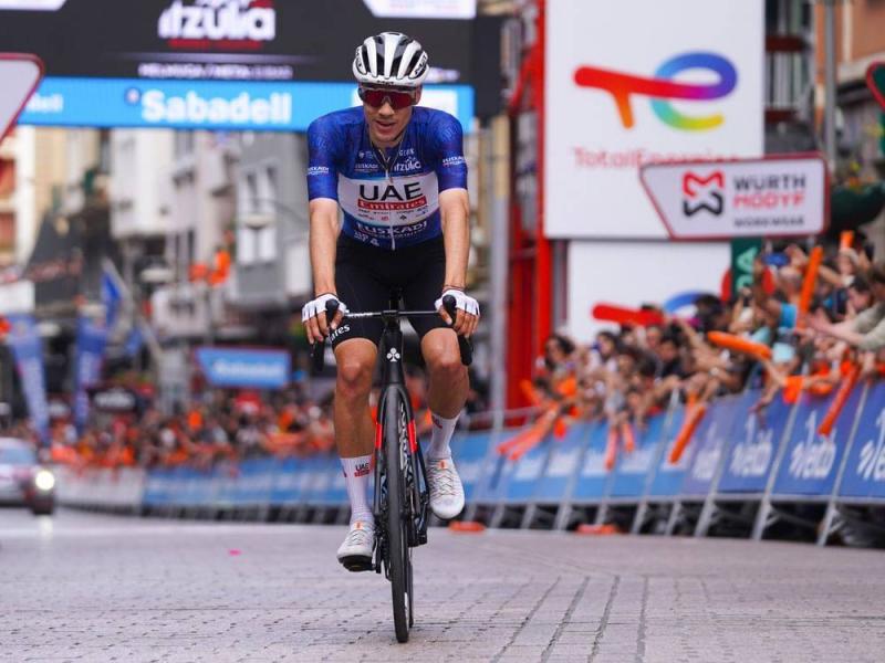 Emirates Cycling Team Takes Fourth Place in Paris-Roubaix