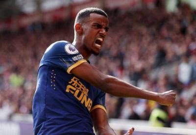Newcastle Returns to Third Place with Win Over Brentford after Toney Misses Penalty