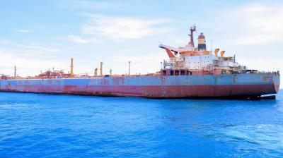 UN Begins Oil Removal from Safer Tanker Off Yemen Coast