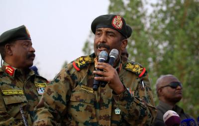 Al-Burhan and Hemeti Exchange Accusations via "Financial Times"
