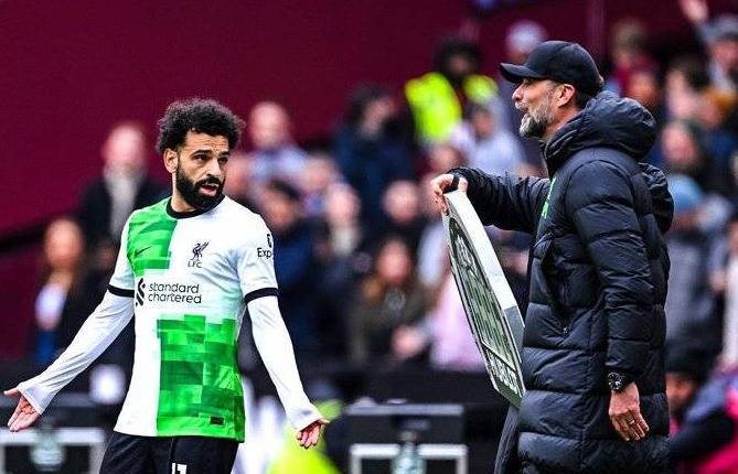 Mohamed Salah Clashes with Klopp, Says: If I Speak Today, I Will Start a Fire