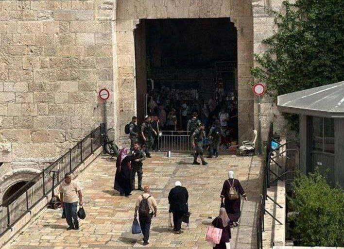 Israeli Policeman Injured in Stabbing Attack in Jerusalem (Video)