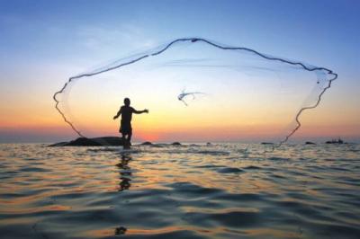 Warnings for Lebanese Fishing Boats in Southern Lebanon