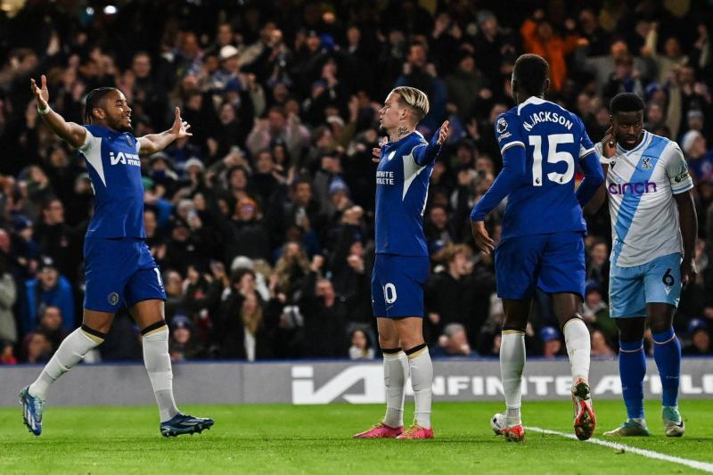 Late Penalty Gives Chelsea Victory Over Palace in Premier League