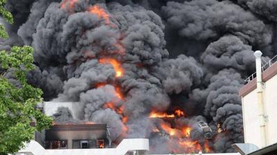 Toxic Smoke Covers Berlin Sky Due to Factory Fire
