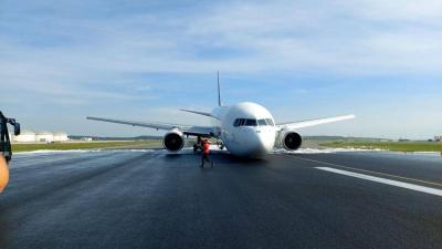 Istanbul.. Video of "Terrifying Landing" of Boeing Aircraft