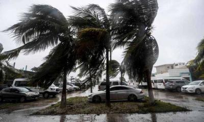 Video - Devastating Tornado Hits Florida