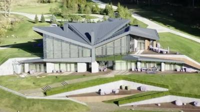 Video - Waterfall and Salmon Farm: Putin's Secret Palace