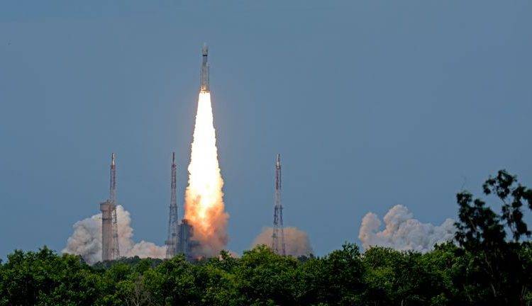 After the Moon... India Launches Rocket to Study the Sun