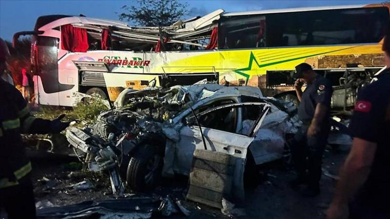 Title: 10 Killed in Highway Collision in Turkey (Video)