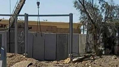 Image Shows Egypt Closing Rafah Crossing with Concrete