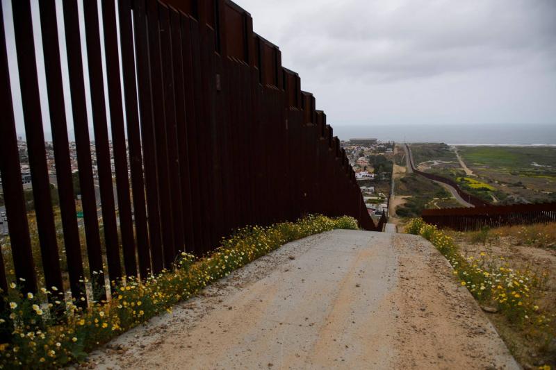 America Considers Program for Foreign Asylum Seekers in Mexico