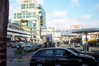 14-Year-Old Stabbed in Furn al-Shubbak