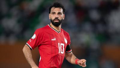 First Picture of Salah During Rehabilitation, Mido Makes Fun