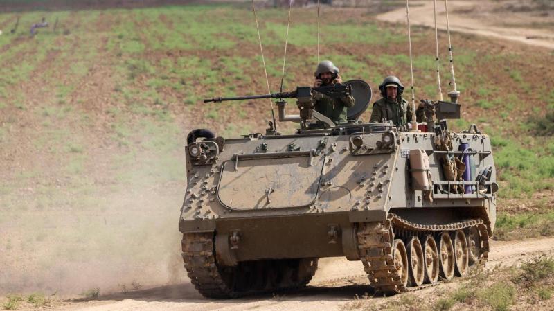 Israeli Army Announces Strikes on Hezbollah Targets at Night