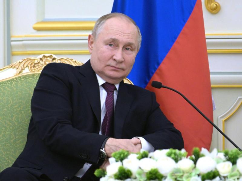 Putin: We are Ready to End the Conflict in Ukraine Peacefully