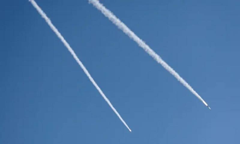 Title: Israeli Aircraft Flies Over Beirut and Keserwan