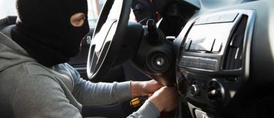Title: Individuals Arrested for Renting and Stealing Cars to Smuggle Abroad