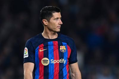 Why Lewandowski Decided to Stay at Barcelona
