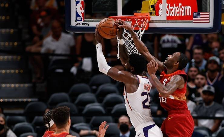 Phoenix Defeats Houston in NBA