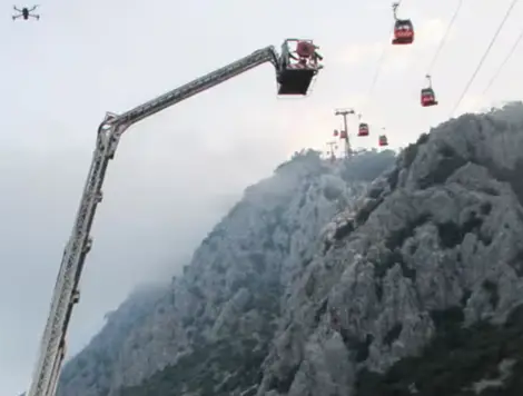 Tragedy Strikes: One Dead and 184 Dangling in the Air Following Cable Car Collapse in Turkey