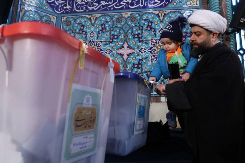 Iran Announces Candidates Registration for Presidency
