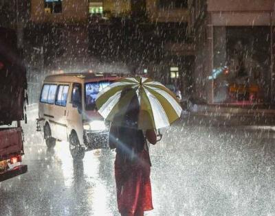Weather Update: Low Atmospheric Pressure with Heavy Rain Expected on Monday
