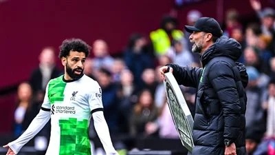 Report Reveals Surprise About Salah's Future with Liverpool