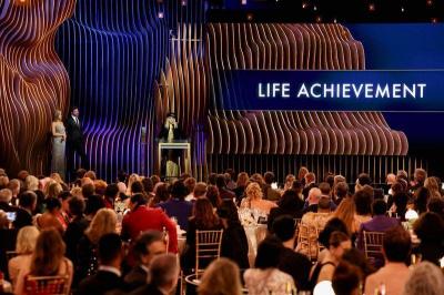 Barbra Streisand Wins Lifetime Achievement Award