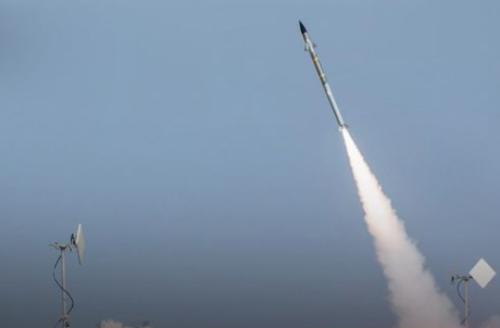 Warning to Eilat Residents and Interception of Missile Launched from the Red Sea (Video)