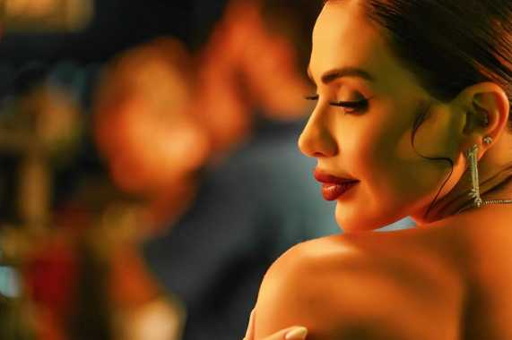 Dalida Khalil Dazzles Her Fans with Hijab Pictures