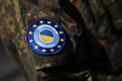 Ukraine Urges Youth to "Overcome Their Fear" in Recruitment Campaign