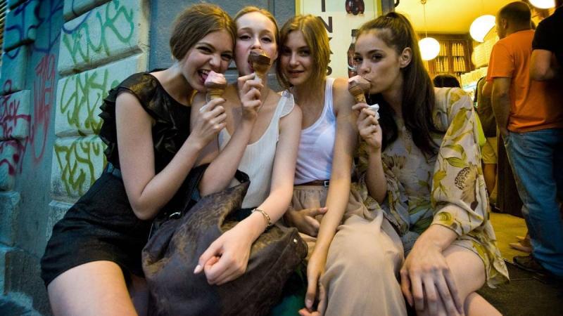 Milan Bans Ice Cream and Pizza After Midnight