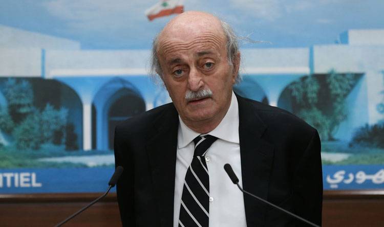 Jumblatt Visits Macron: Policy, Army, and Resolution 1701