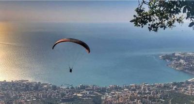 Video: Two Young Men Fall on the Roof of a Building in Jounieh!