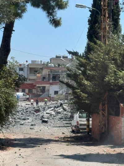 Israeli Airstrike Targets House in Aytaroun (Video)