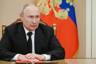 Putin Casts His Vote in Presidential Elections (Video)