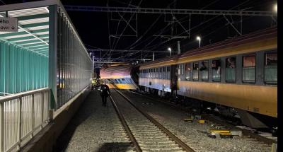 Czech Republic: Train Collision Results in Fatalities and Injuries (Video)