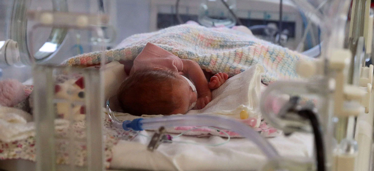 The Times Exposes Maternity Scandals in Britain: Deaths and Lack of Expertise