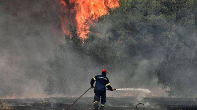 Wildfires in Greece Enter Their Tenth Day… Dozens of Casualties