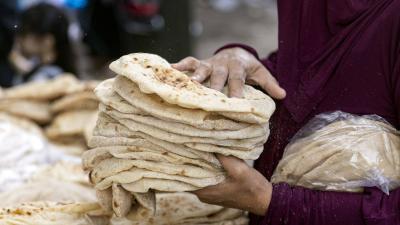 Egypt Responds to Bread Ration Reduction Claims After Price Increase