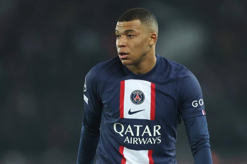 Mbappé Leads Paris Squad in French Clasico