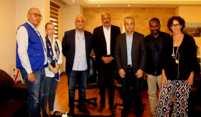 Mayor of Sidon Discusses Conditions of Displaced Persons from Ain El-Hilweh with UNRWA Director