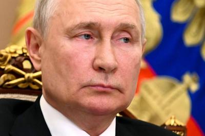 Putin: Russia Relies on Its Weapons and Military Industries
