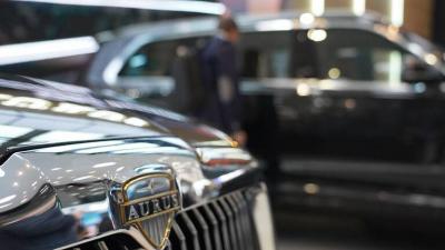 Luxurious Gift from Putin to the King of Bahrain