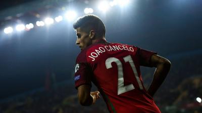 Barcelona Pushes Cancelo Towards Atlético Madrid
