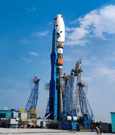 Russia Launches Spacecraft to the Moon to Search for Water (Video)